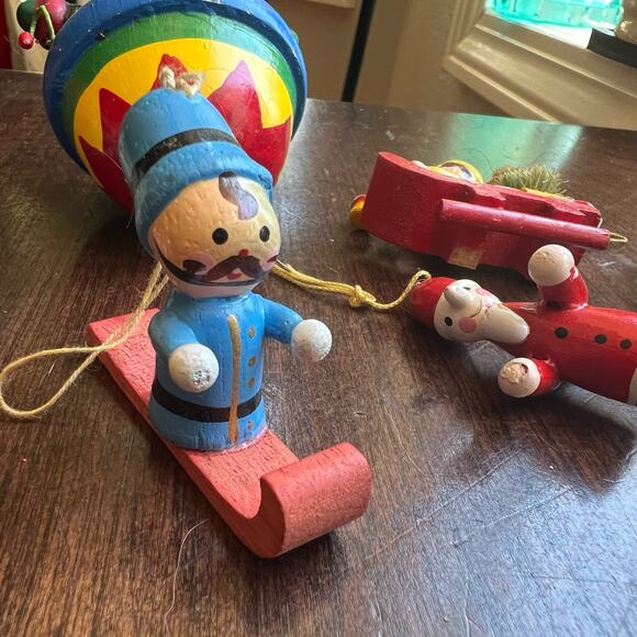 Lot of 6 VTG  Wooden Ornaments 60s 70s Japan Spain penguin Santa sled - Picture 2 of 14
